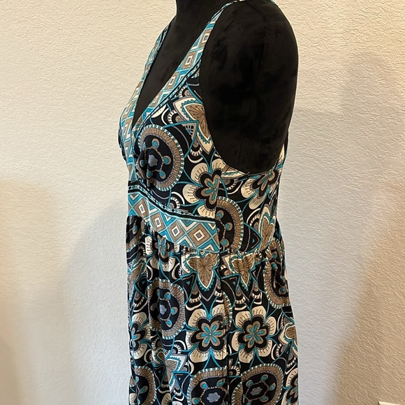 Beautiful Bohemian style Maxi Dress with adjustable straps and tie back - Picture 6 of 8